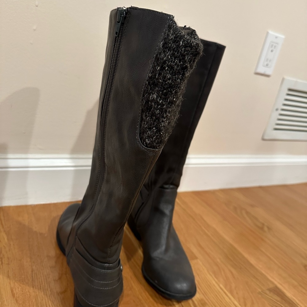 Gray knee high boots, size 9